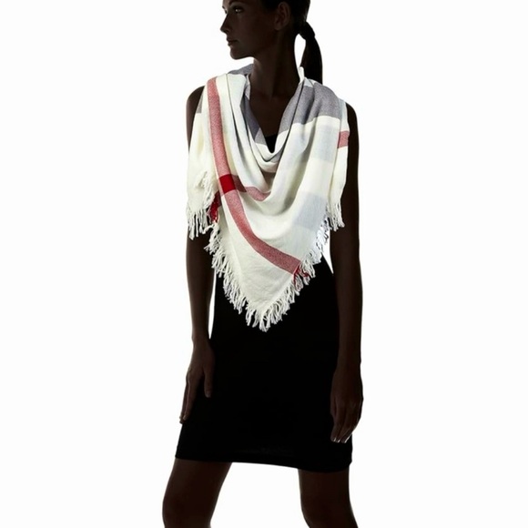 Burberry House Check 100% Merino Wool Scarf 110cm by 110cm - Picture 9 of 10